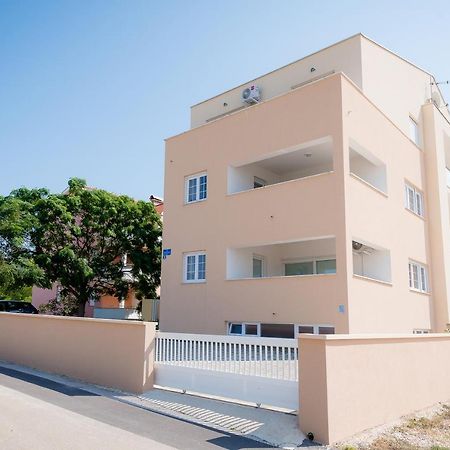 Apartments Sandrina Vrsi Εξωτερικό φωτογραφία