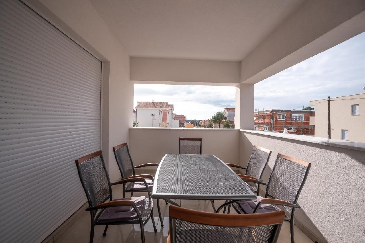 Apartments Sandrina Vrsi Εξωτερικό φωτογραφία