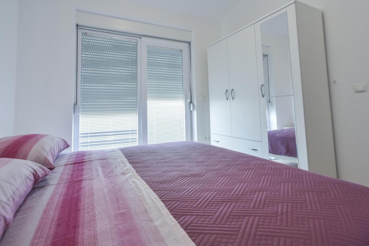 Apartments Sandrina Vrsi Εξωτερικό φωτογραφία