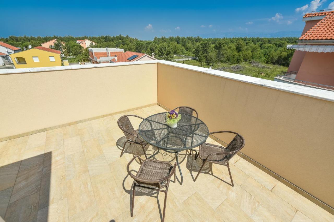 Apartments Sandrina Vrsi Εξωτερικό φωτογραφία